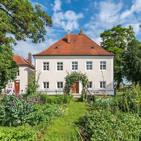 Historischer Pfarrhof Niederleierndorf Langquaid 외부 사진
