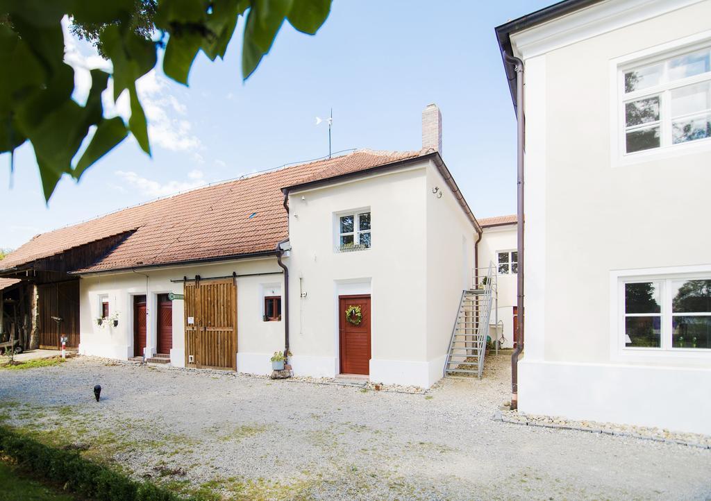 Historischer Pfarrhof Niederleierndorf Langquaid 객실 사진